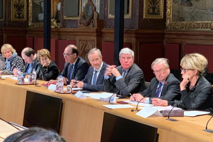 Réunion d’échange au Sénat concernant les nuisances LGV. Photo : Sénat Réunion d’échange au Sénat concernant les nuisances LGV. Photo : Sénat