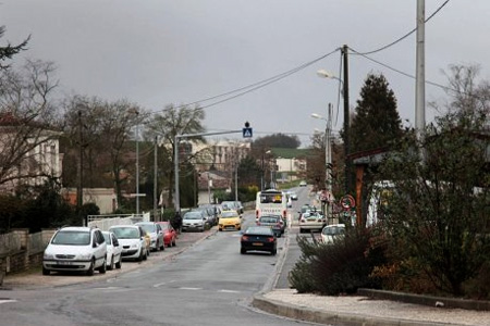 L'avenue Paul-Mairat à Mansle. Photo : C. Levain