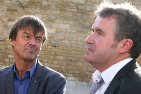 "Un signe d’espoir" pour Nicolas HulotLe nombre de maladies augmente Paul François a été fait chevalier de la Légion d’honneur par Nicolas Hulot.  Photo : A. Lacaud