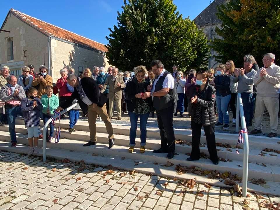 Linars : Inauguration de la place de l'Eglise